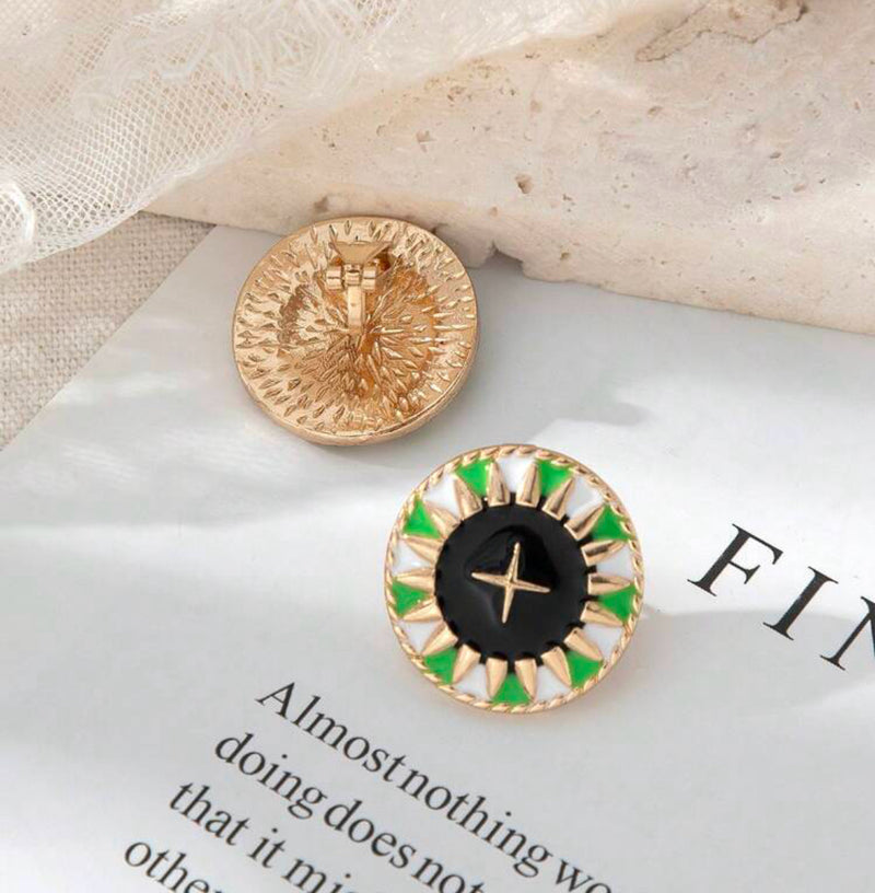 Clip on 1" gold and black round earrings with white & green edges