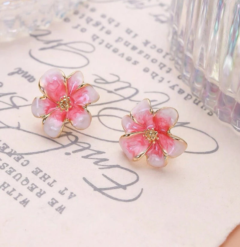Clip on 1" gold, pink and white flower button style earrings