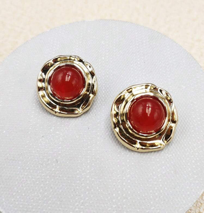 Clip on 1" gold and red earrings with wavy edges