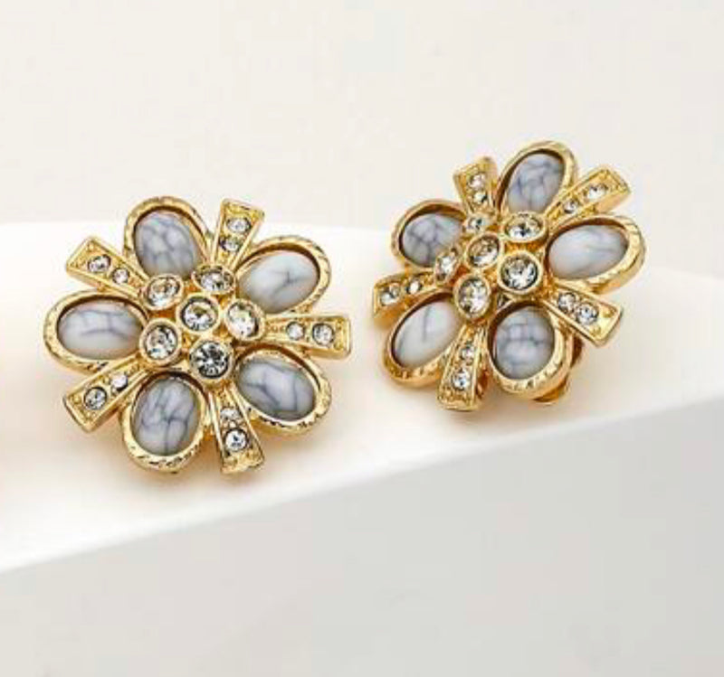 Clip on 3/4" small gold and blue stone starburst flower earrings
