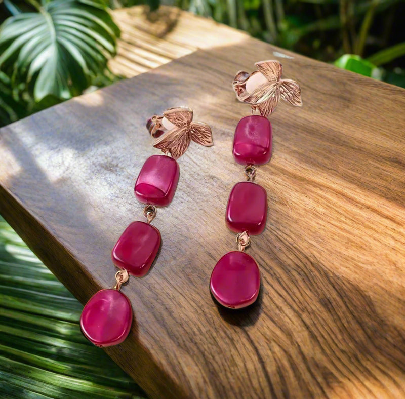 Clip on 2 3/4" gold leaf and pink odd shaped dangle bead earrings