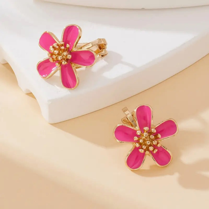 Clip on 3/4" gold and pink flower button style earrings