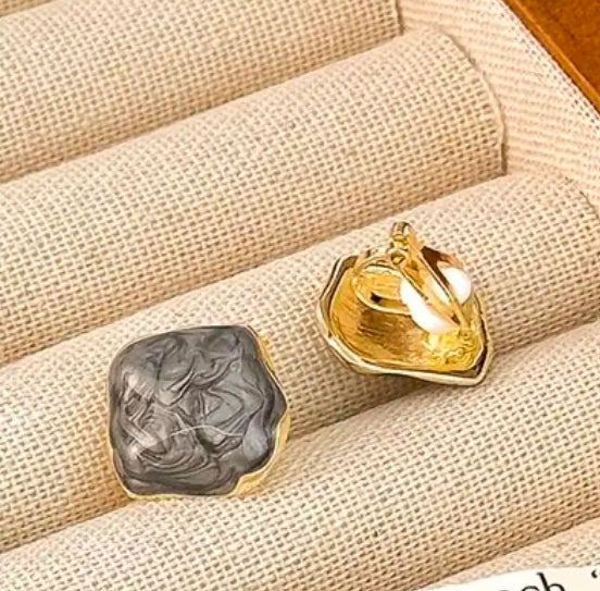 Clip on 3/4" gold and gray marble odd shaped button earrings