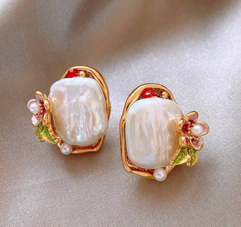 Vintage clip on 1" white wrinkled pearl multi colored flower earrings