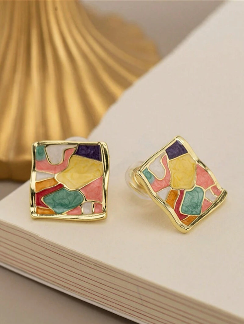 Comfort 3/4" clasp clip on gold multi colored wavy square earrings