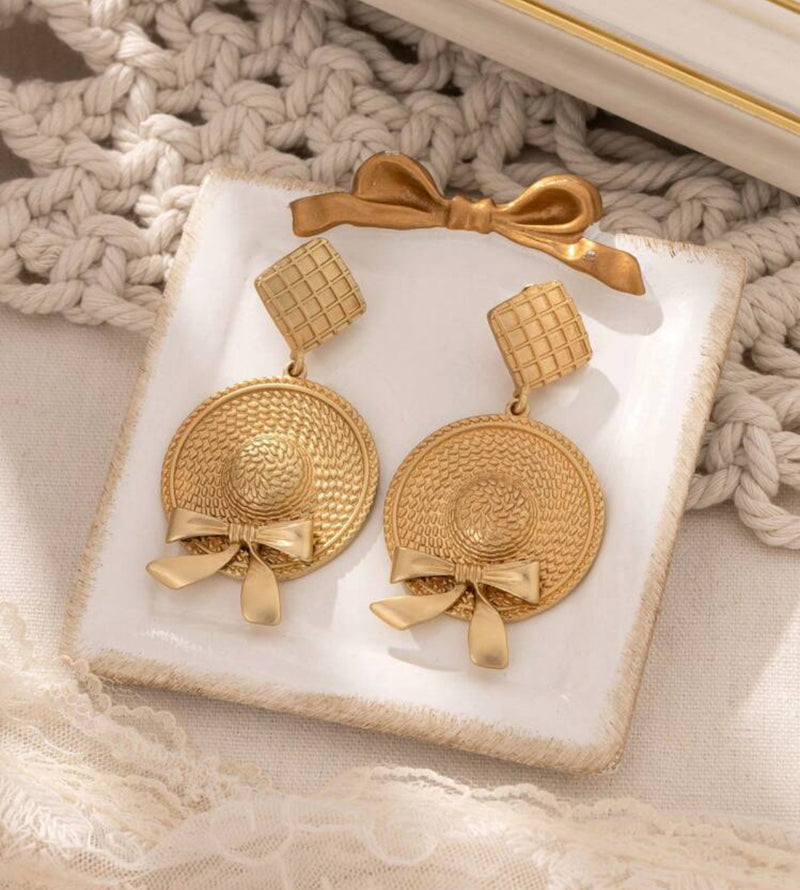 Clip on 2 3/4" matte gold square and dangle hat earrings