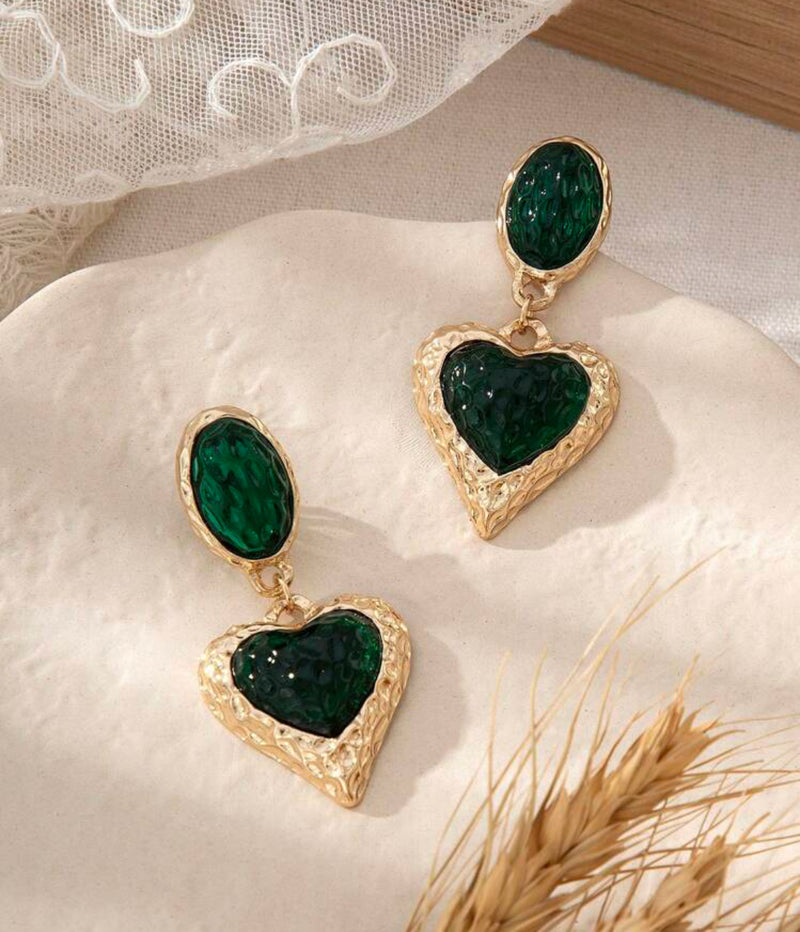 Clip on 2 1/2" hammered gold and green stone dangle heart earrings