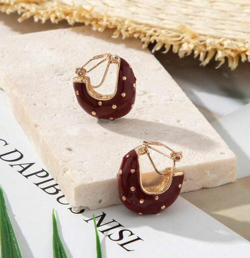 Clip on 3/4" gold and burgundy dot U shape earrings