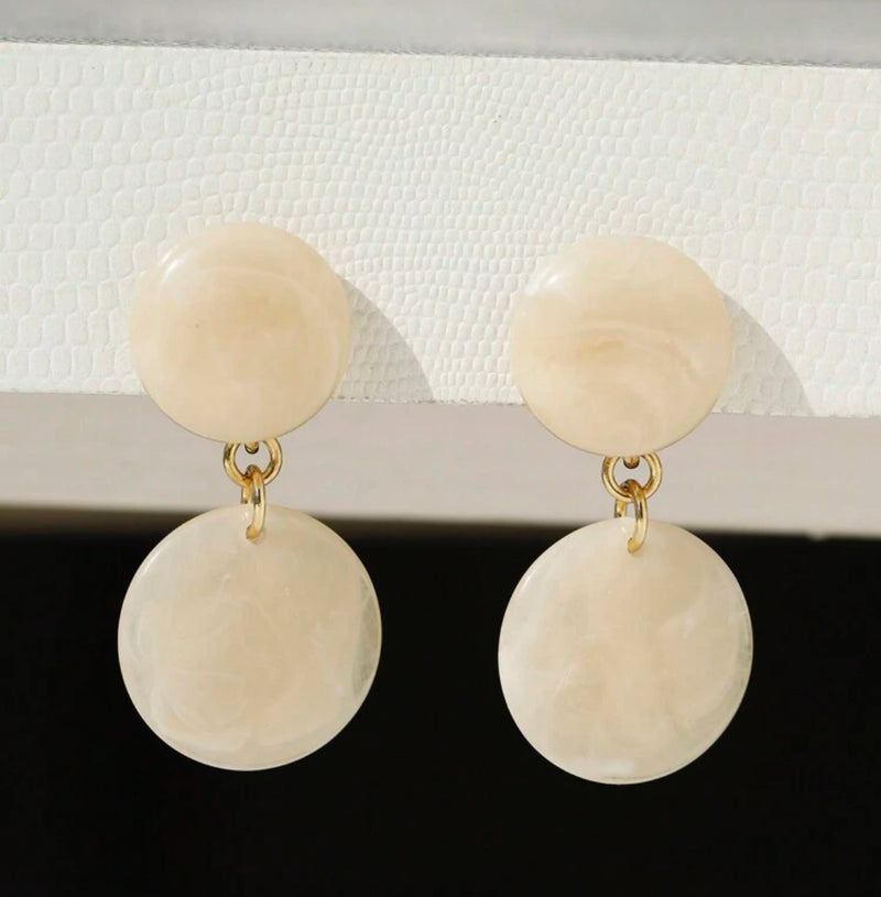 Copy of Clip on 1 3/4" gold screw back flat cream dangle bead earrings