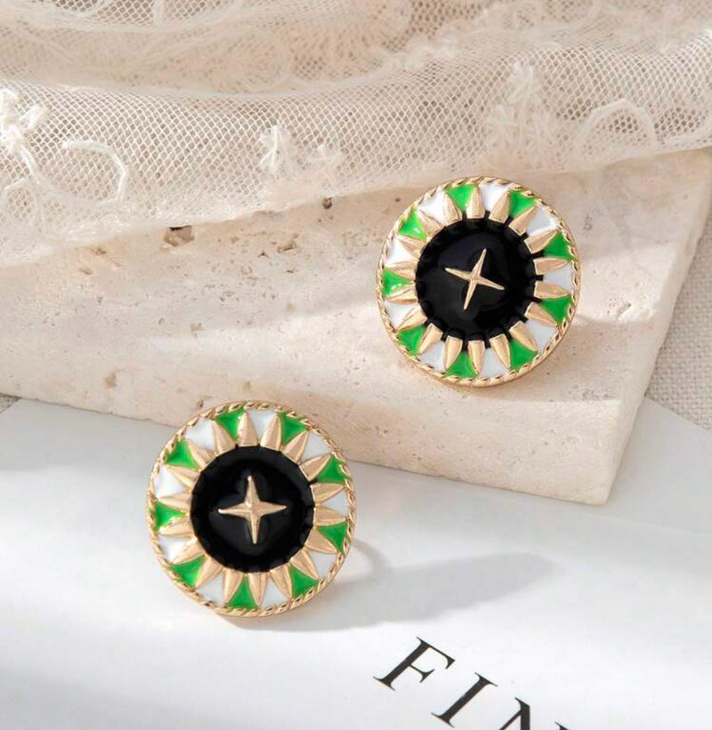 Clip on 1" gold and black round earrings with white & green edges