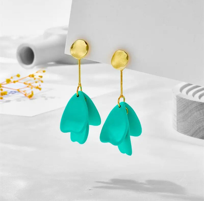 Trendy clip on 3" long gold wire turquoise petal straight earrings