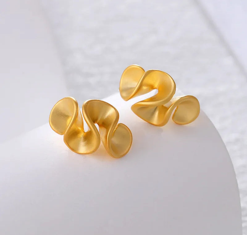 Clip on 1/2" Xsmall comfort fit matte gold wavy earrings