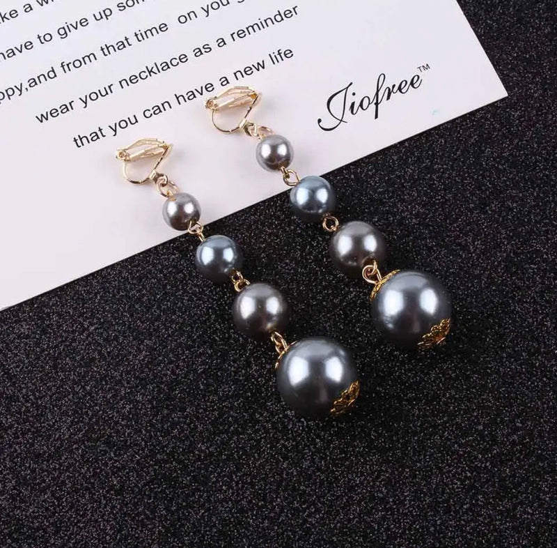 Clip on 3" gold and gray pearl graduated dangle earrings