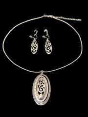 Clip on matte and shiny silver cutout flower oval pendant necklace set