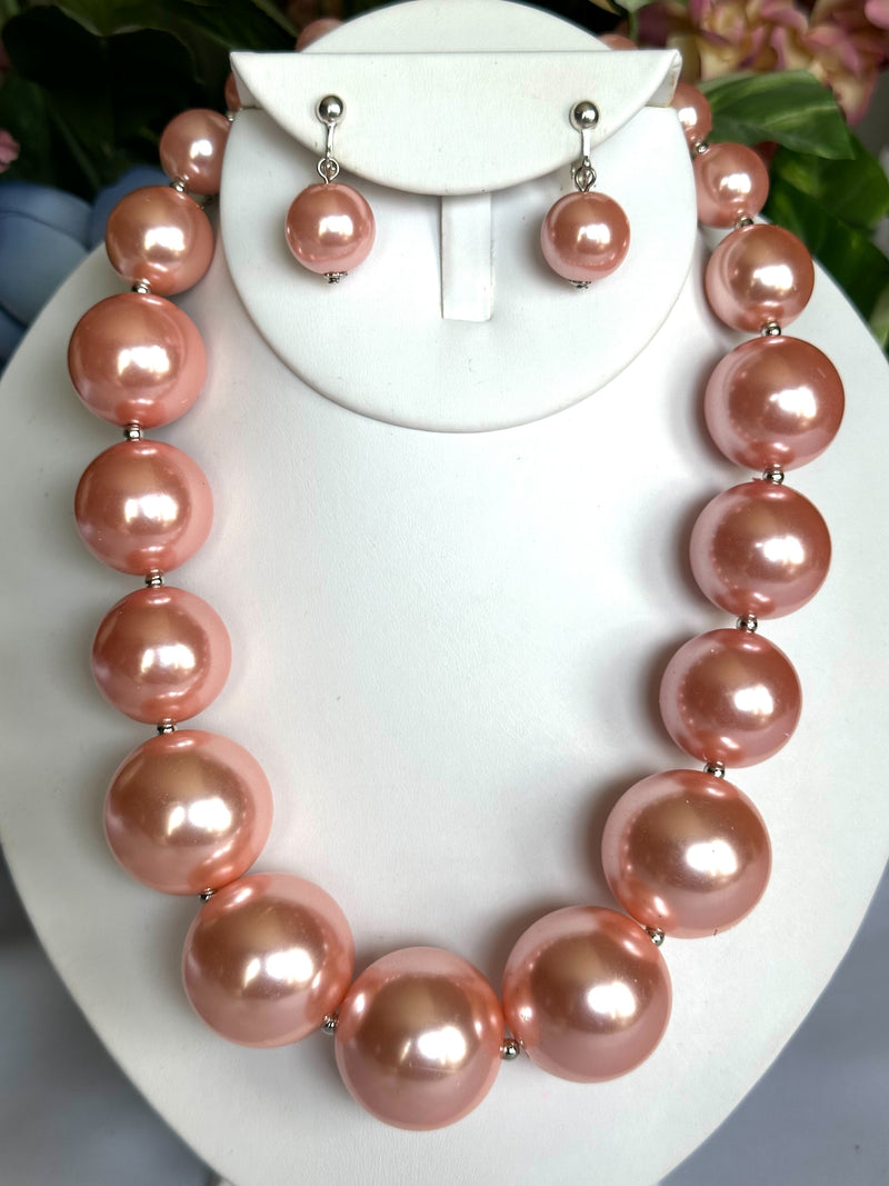Clip on silver large pink pearl graduated necklace and earring set