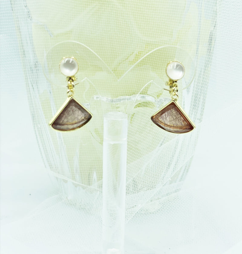 Clip on 3" silver chain dangle earrings with tan stone
