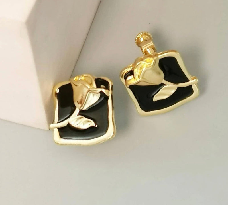 Clip on 1/2" gold and black square flower button style earrings