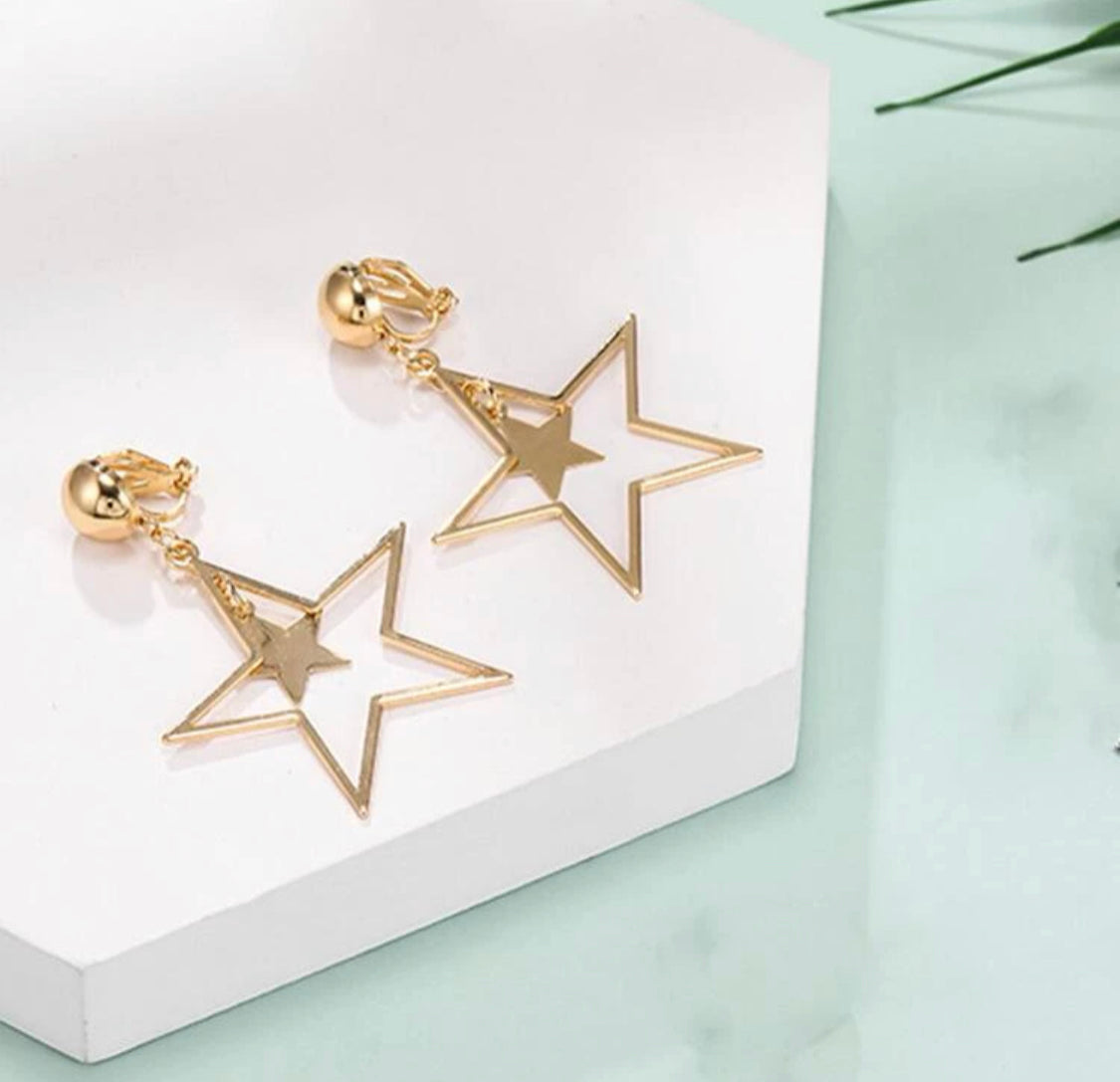 Amazon.com: Rhinestone Big Star Dangle Earrings for Women Girls  Hypoallergenic Crystal Long Tassel Stars Charms Drop Dangling Stud Fashion  Lightweight Festival Christmas Birthday Party Jewelry Dainty Gifts for  Friends Fans (Gold Plated):