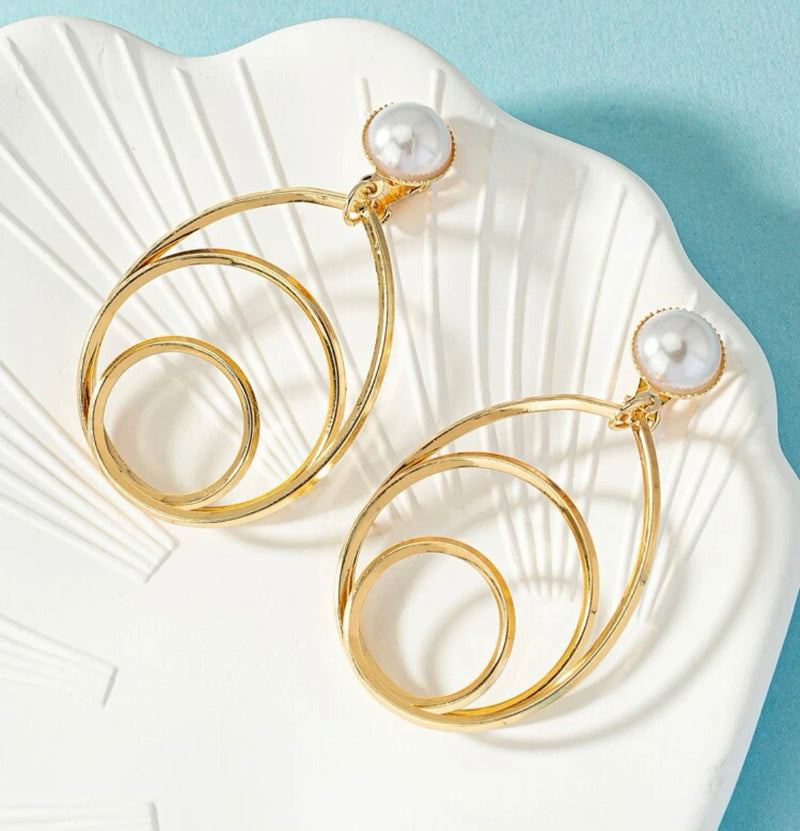 Clip on 2 1/2" gold & white pearl dangle twisted teardrop hoop earrings