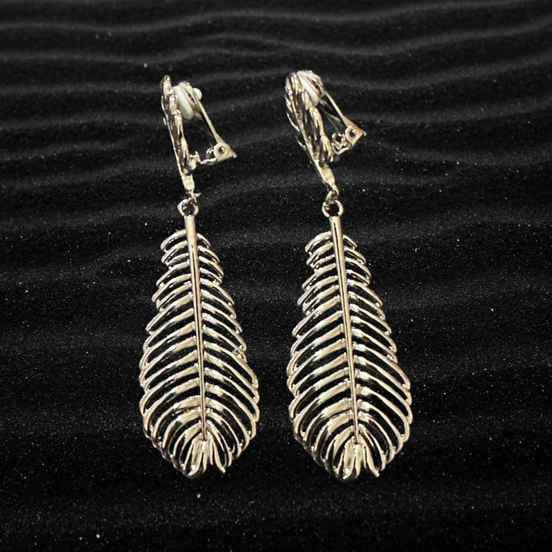 Clip on 3 3/4" silver lightweight long feather style dangle earrings