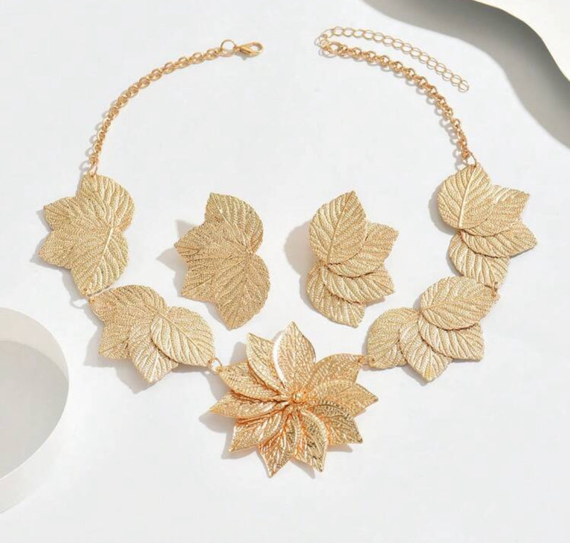 Trendy pierced gold textured flower and leaf necklace set