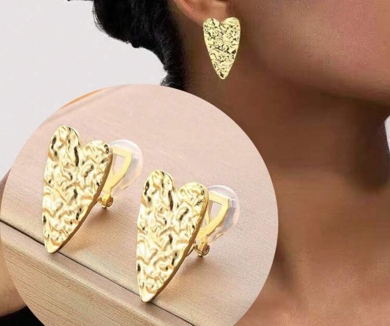 Clip on silver, blue and shimmer odd shaped bead necklace and earring set