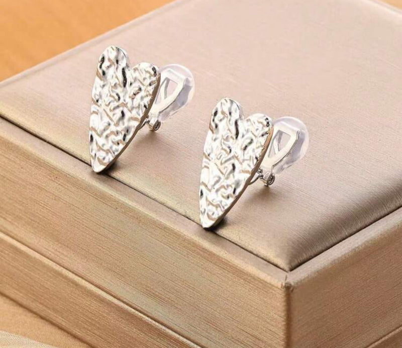 Clip on silver, blue and shimmer odd shaped bead necklace and earring set