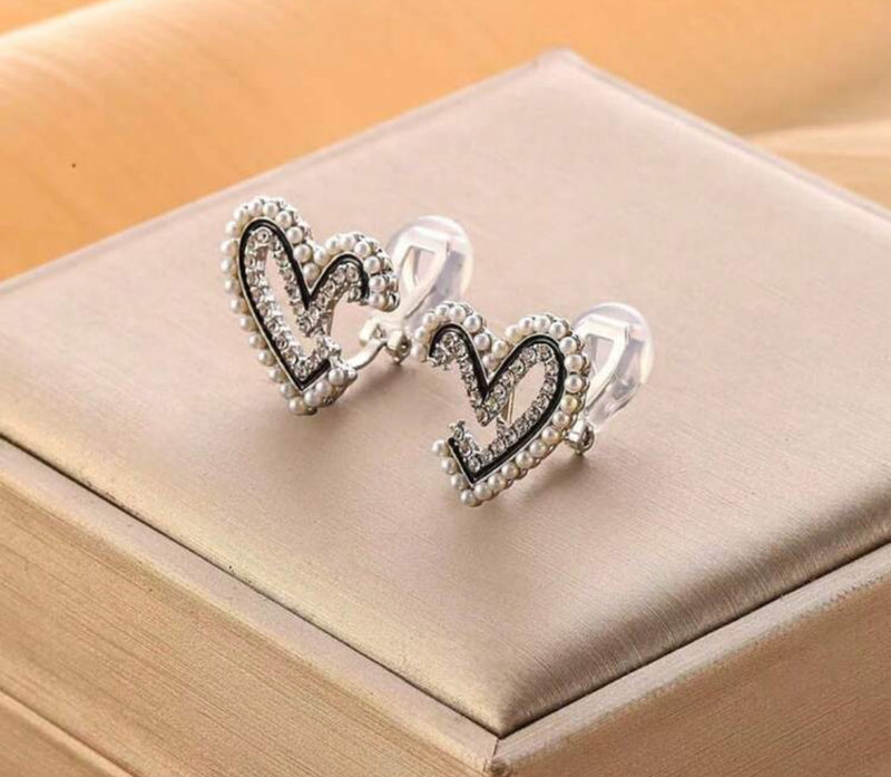 Clip on silver, blue and shimmer odd shaped bead necklace and earring set