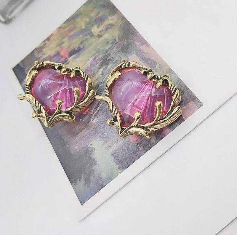 Vintage 1 1/4" clip on gold vine edge purple stone heart earrings