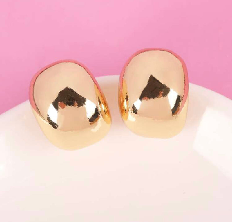 Trendy clip on 3/4" shiny gold scoop style earrings