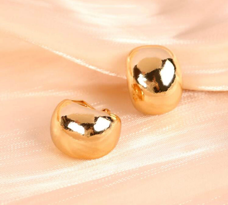 Trendy clip on 3/4" shiny gold scoop style earrings