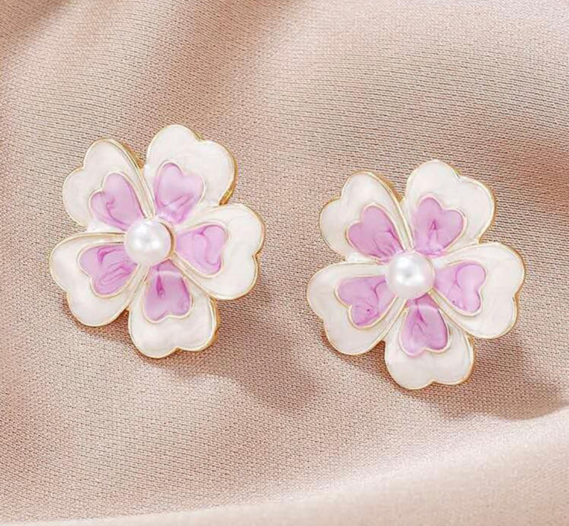 Clip on 1" gold, white and pink flower heart edge flower earrings with pearl