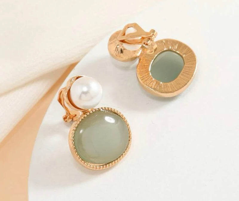 Clip on 1" gold square green stone and pearl earrings