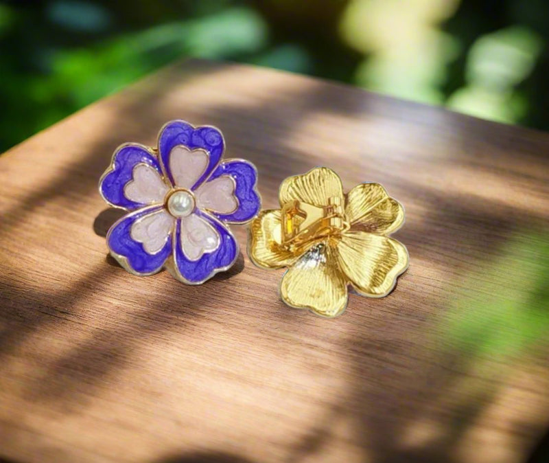 Clip on 1" gold, white and purple flower heart edge flower earrings with pearl