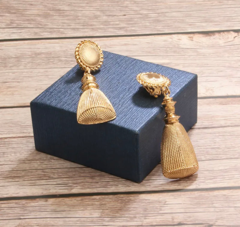 Clip on 3" long textured gold dangle tassel earrings