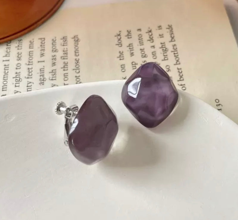 Clip on 1" silver screw back hammered purple button style earrings