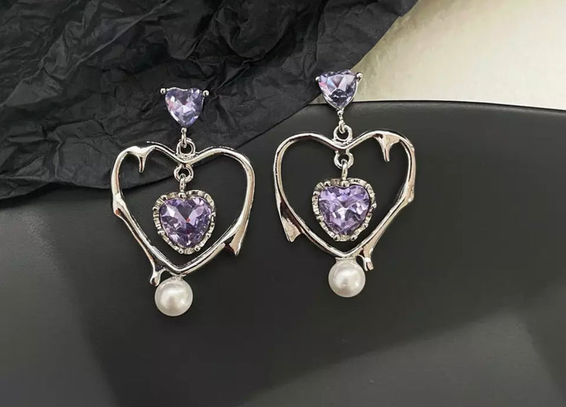 Clip on 1 1/2" silver & purple stone heart earrings w/dangle pearl