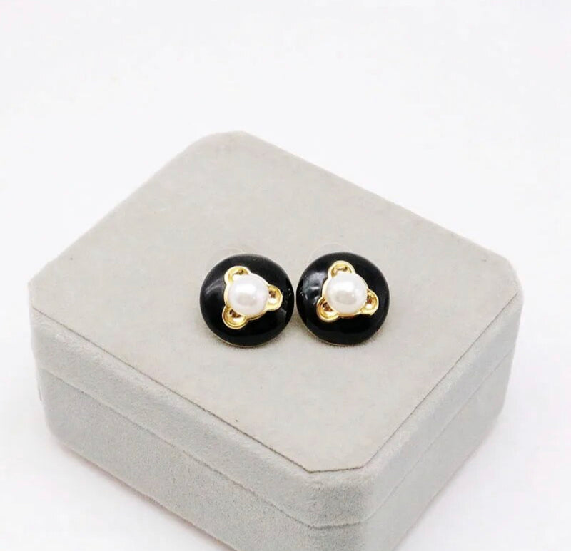 Clip on 3/4" gold, black and white pearl button style earrings