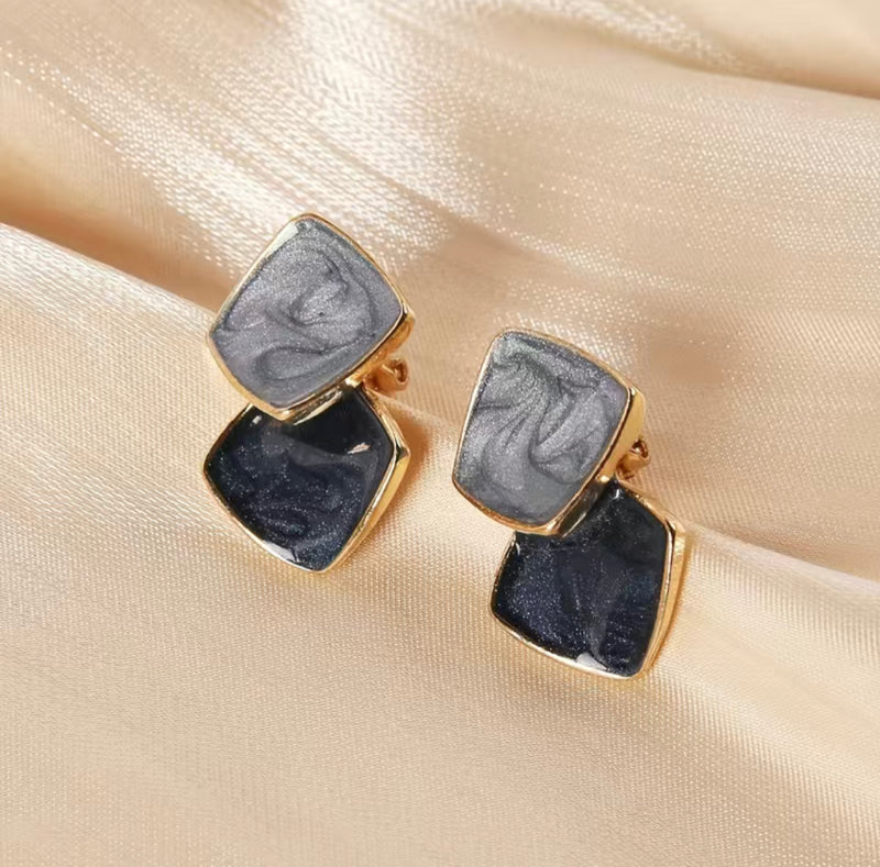 Clip on 1" gold and gray double square button style earrings