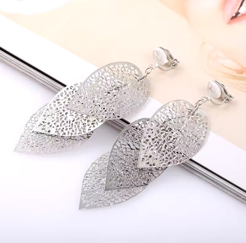 Clip on 3 1/2" silver lightweight pin hole layered leaf earrings