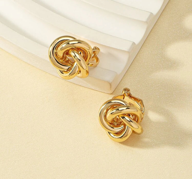 Clip on 3/4" gold small loose knot button style flat clasp earrings