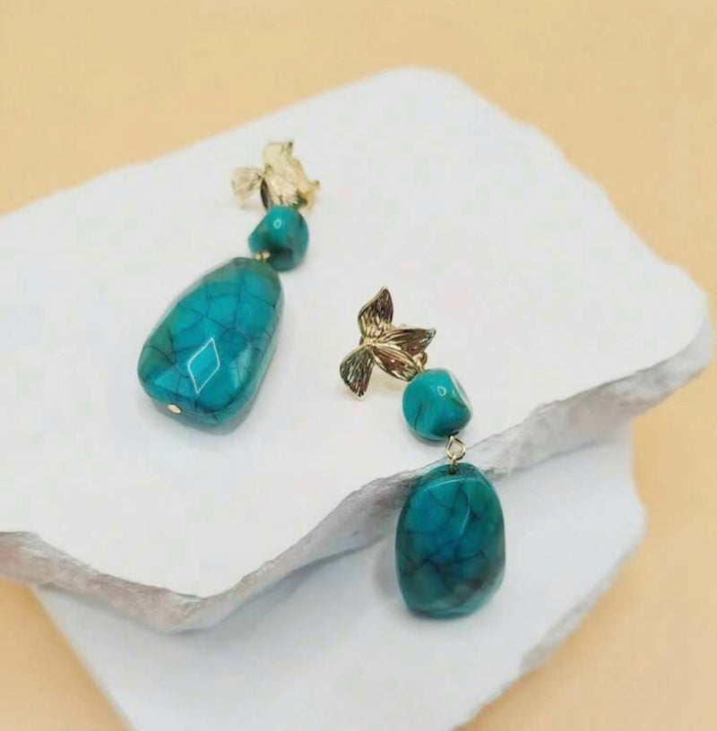 Clip on 2 3/4" gold vine and turquoise crackle design dangle bead earrings
