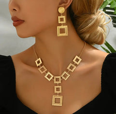 Pierced textured graduated square necklace and earring set