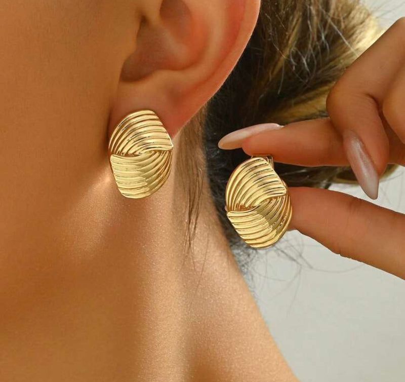 Clip on 1" gold indented woven button style earrings