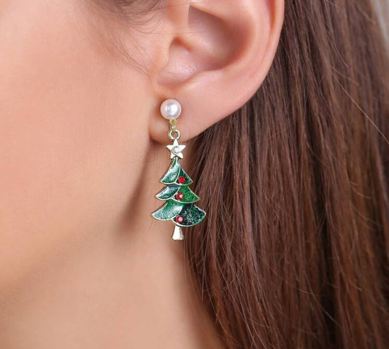 Clip on 1 3/4" gold and green multi colored Christmas Tree earrings w/pearl