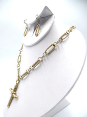 Pierced gold indented chain link Cross necklace and earring set