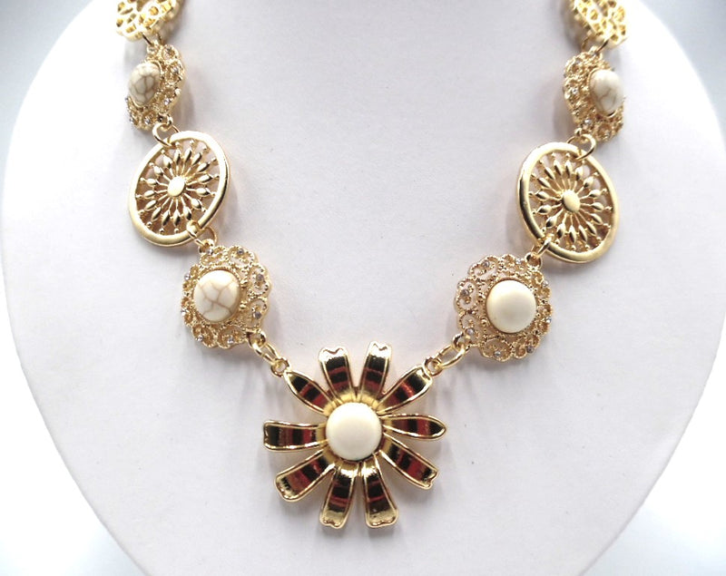 Clip on gold and white crackle stone cutout flower design necklace set