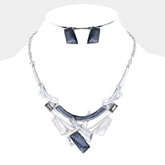 Pierced silver graduated link chain necklace and earring set