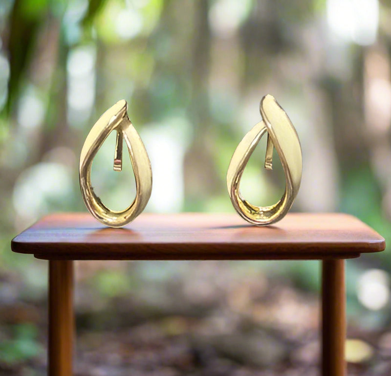 Clip on 3/4" small gold textured square scoop style earrings