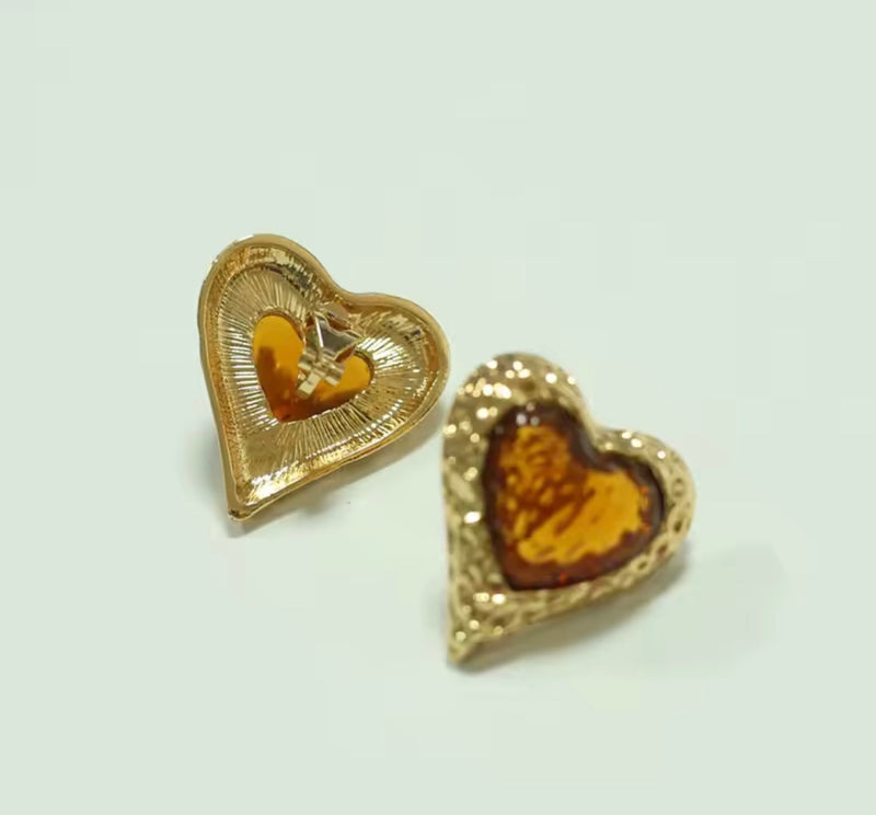Clip on 1 1/4" gold and brown hammered stone button style heart earrings